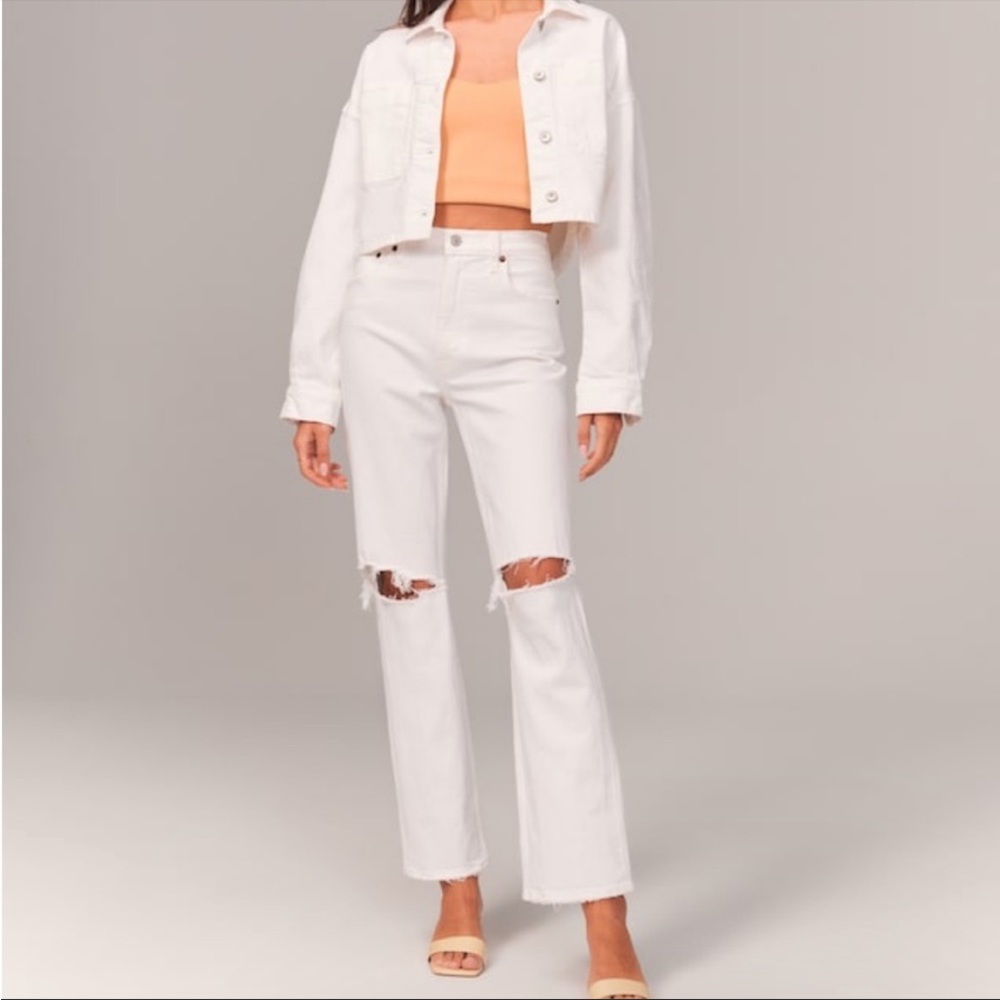 Abercrombie & Fitch White Ultra High Rise 90s Straight Jean Women's Size 34/18 R